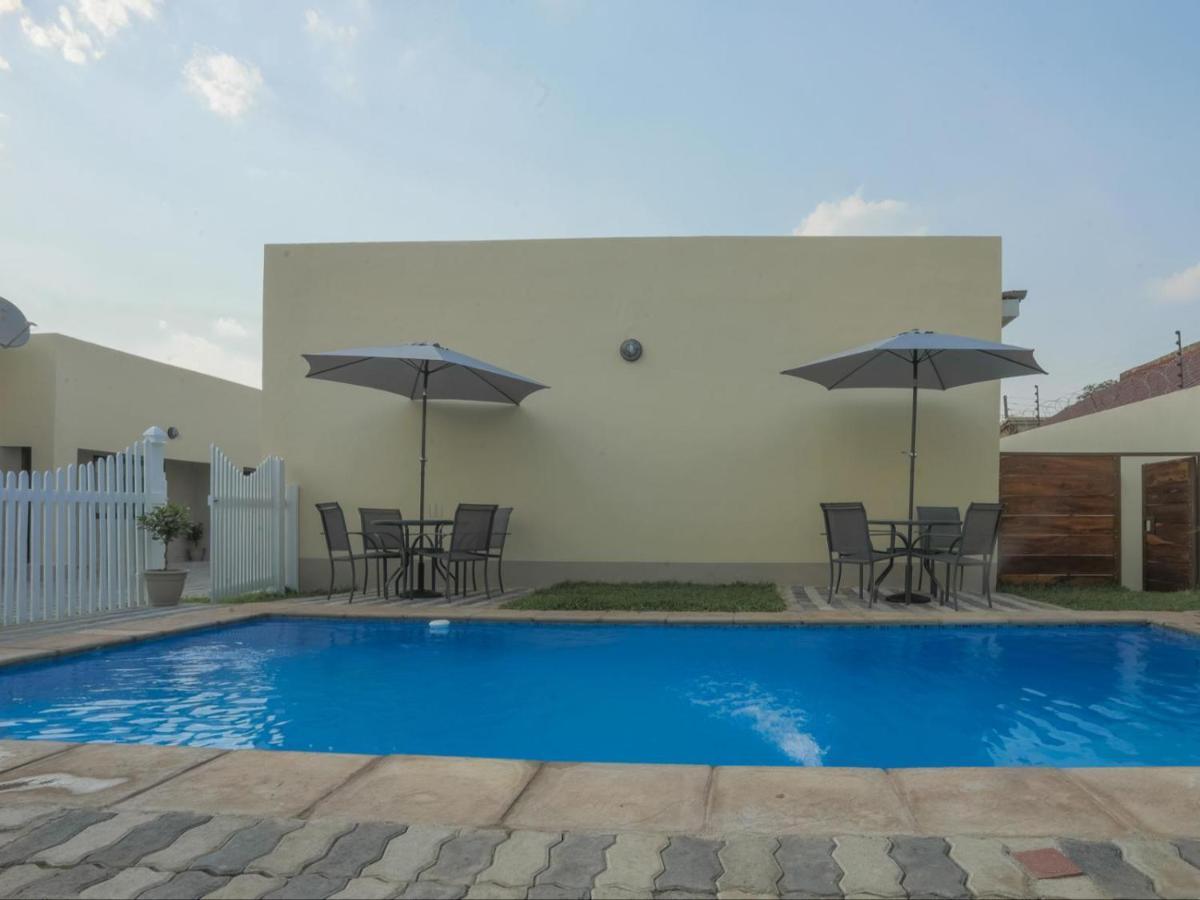 Pebble View Luxury Apartments Lusaka Esterno foto